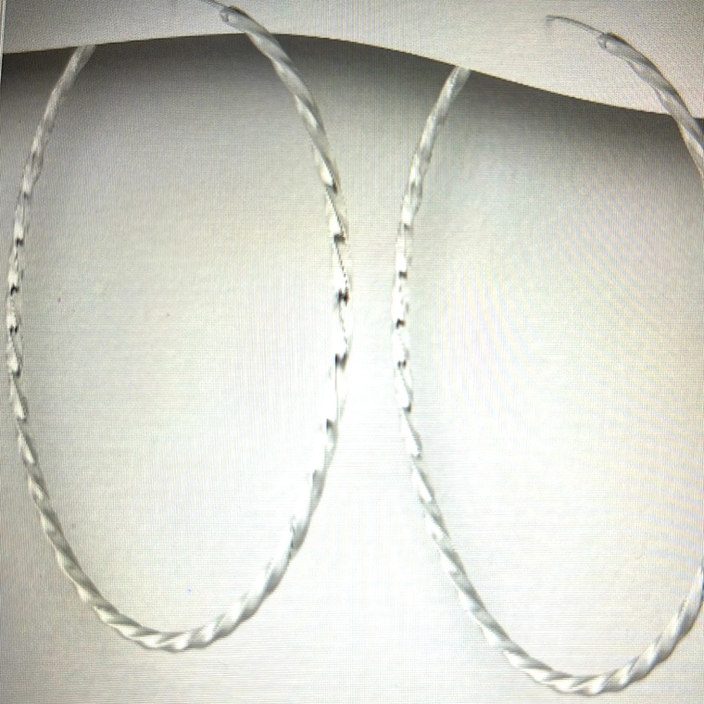 Brand New 925 Sterling Silver Twist Hoop